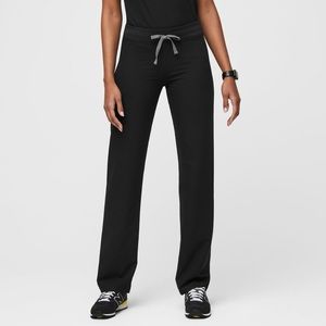 PETITE Figs Livingston Basic Scrub Pants- Black